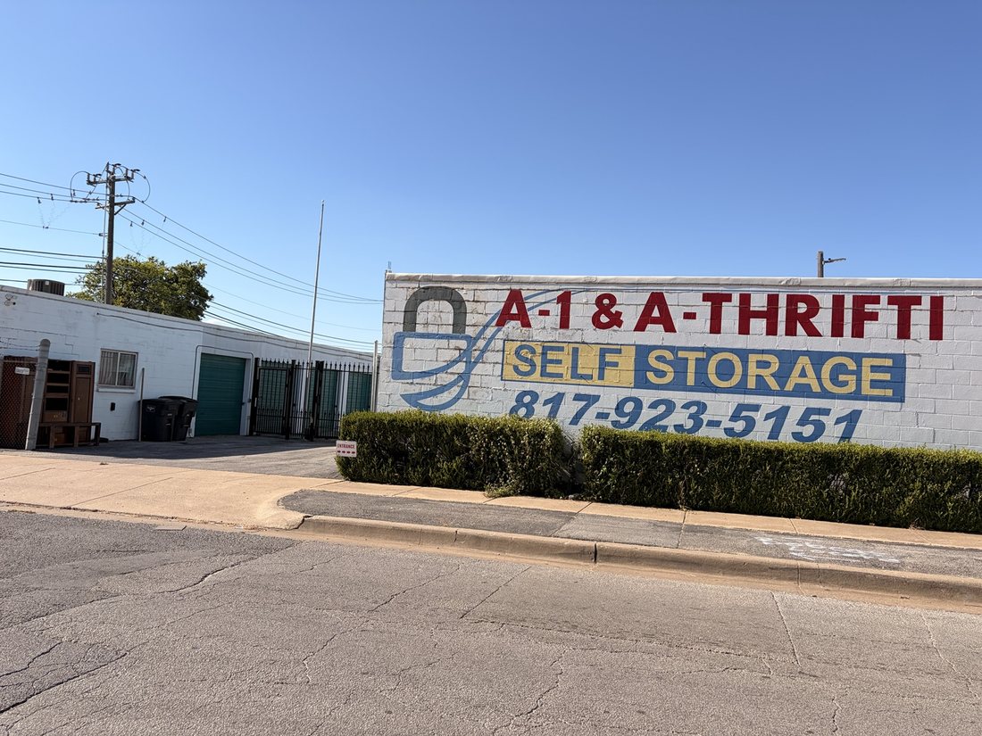 Painted A-1 and A-Thrifti Self Storage wall sign in Fort Worth, Texas